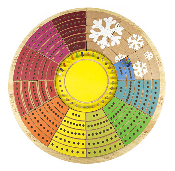 Calendario circular de madera