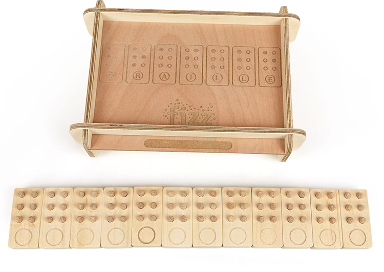Piezas y espigas del Aprende Braille